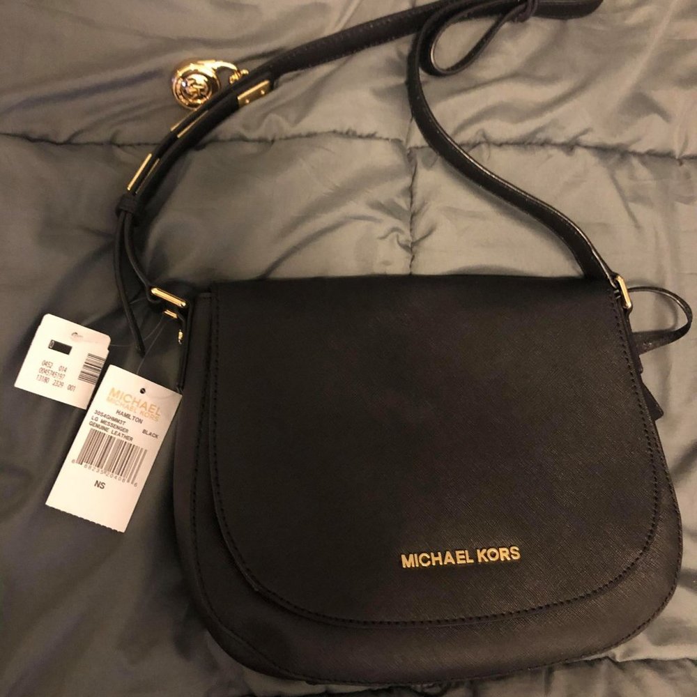 Michael Kors Hamilton Large Leather Messenger Bag